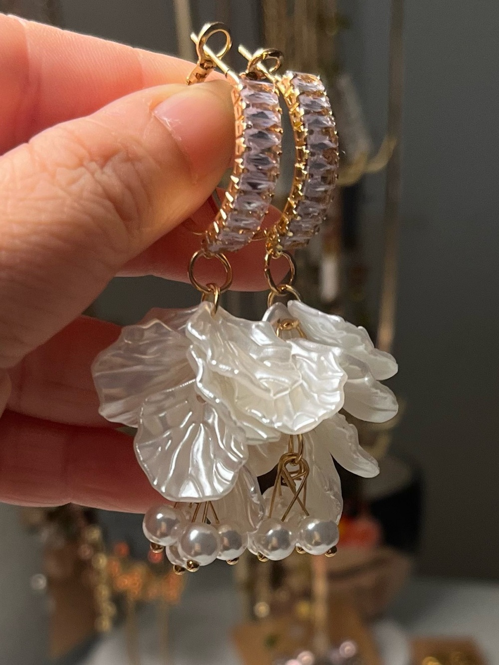 Crystal Hoop Shell Petal Faux Pearl Drop Earrings - Picture 2 of 3